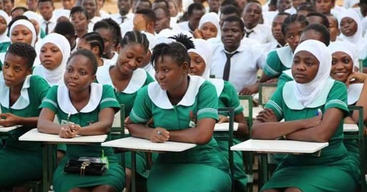 Nurses,midwives,call,strike,